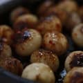 Knoblauch/Zwiebeln im Tontopf
