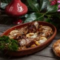 Kotlet w glinianym garnku